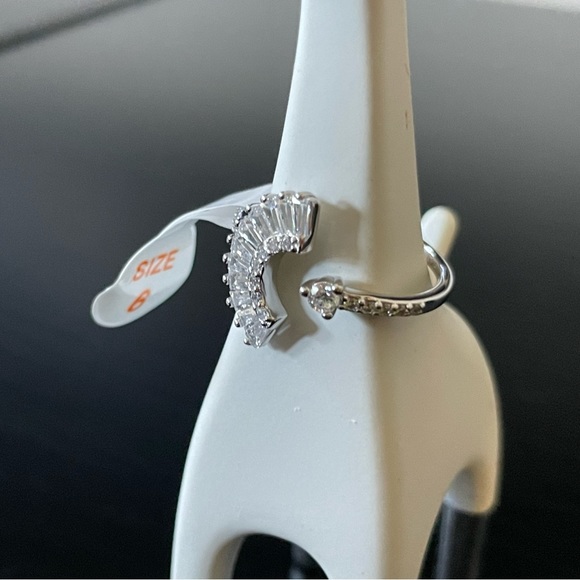 BP Sterling Club Diamond CZ Fan Ring (RBP 5395) - Picture 7 of 8